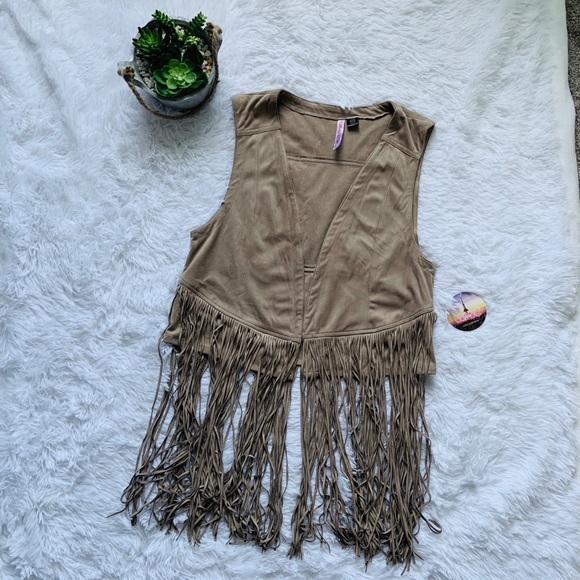 Love By Design Jackets & Blazers - Love by design Faux suede Fringe vest